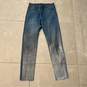 Gianni Bini Skinny Jeans with Holographic